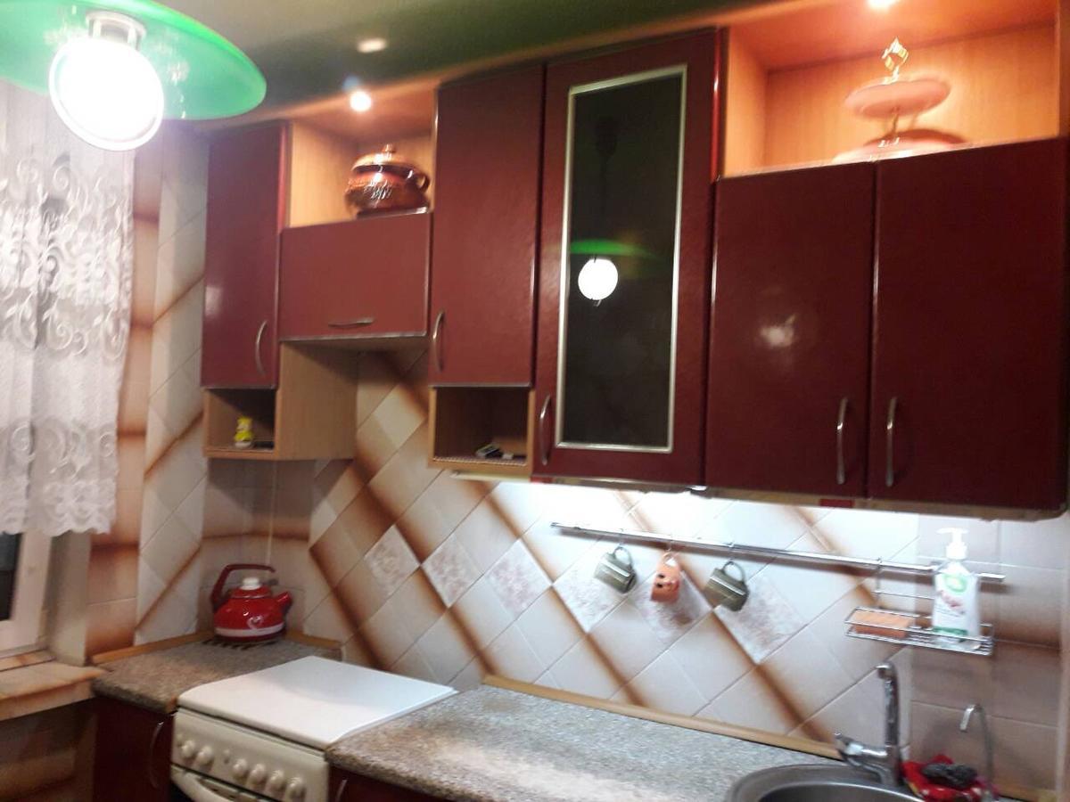 On Dontsya, 12 * Kyiv