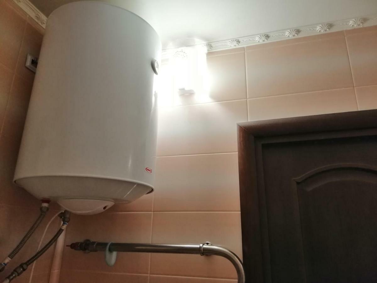 Apartment On Dontsya, 12 *